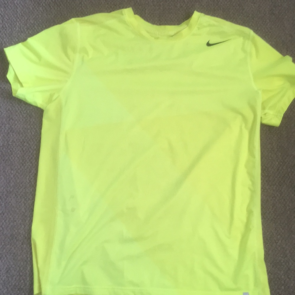 Used Nike fro fit shirt